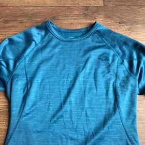 Men’s The North Face Flash Dry Blue Shirt Long Med